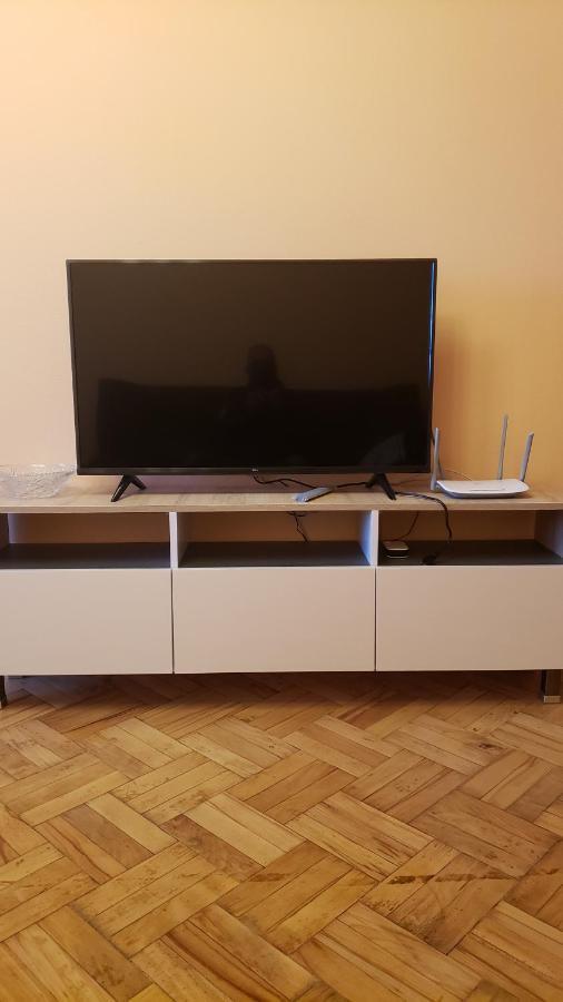 Lovely Apartment تبليسي المظهر الخارجي الصورة