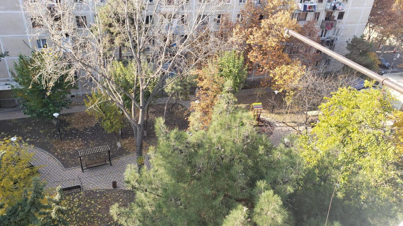 Lovely Apartment تبليسي المظهر الخارجي الصورة